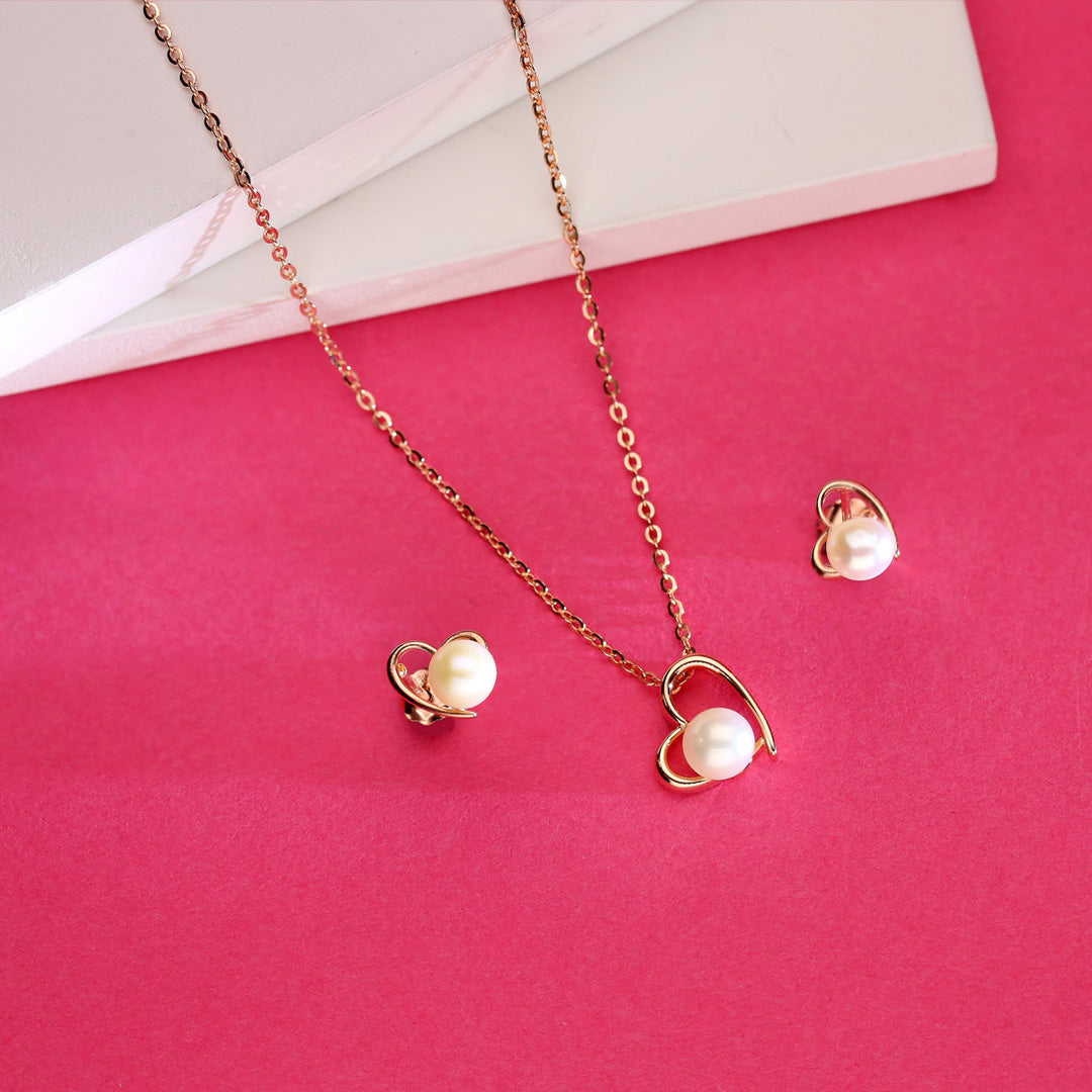 Hearts and Pearls Rose Gold Necklace Set