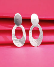 Dancing Petalloid Silver Earrings