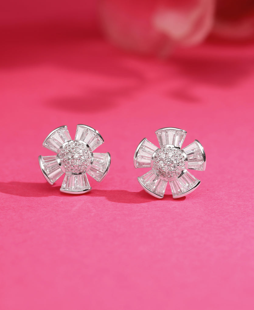 Subtle Beam Silver Earrings