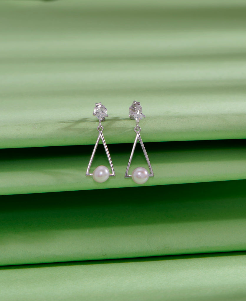 Triangular pearl Elegance Push Button Silver Earring