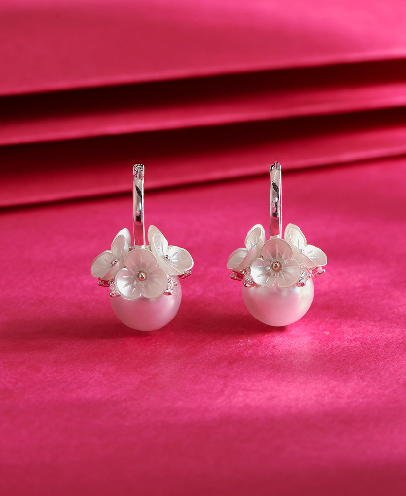 Pearl Bouquet Silver Earring