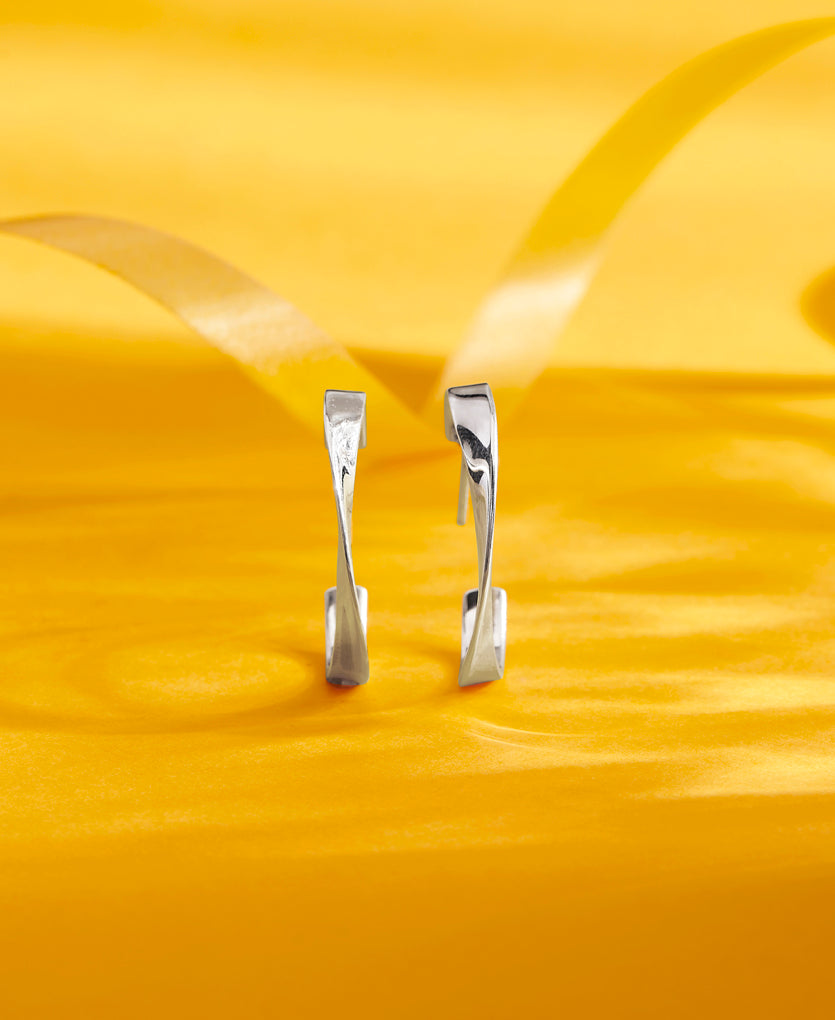 Minimal Class Push Button Silver Earring