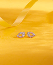 Leafy Radiance Push Button Silver Earring