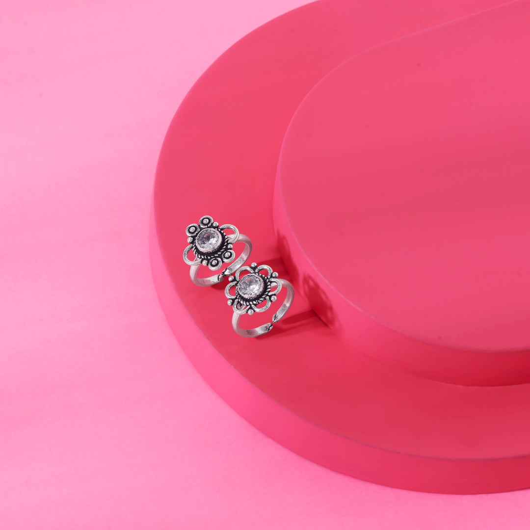 Luna Twist Oxidized Silver Toe Ring