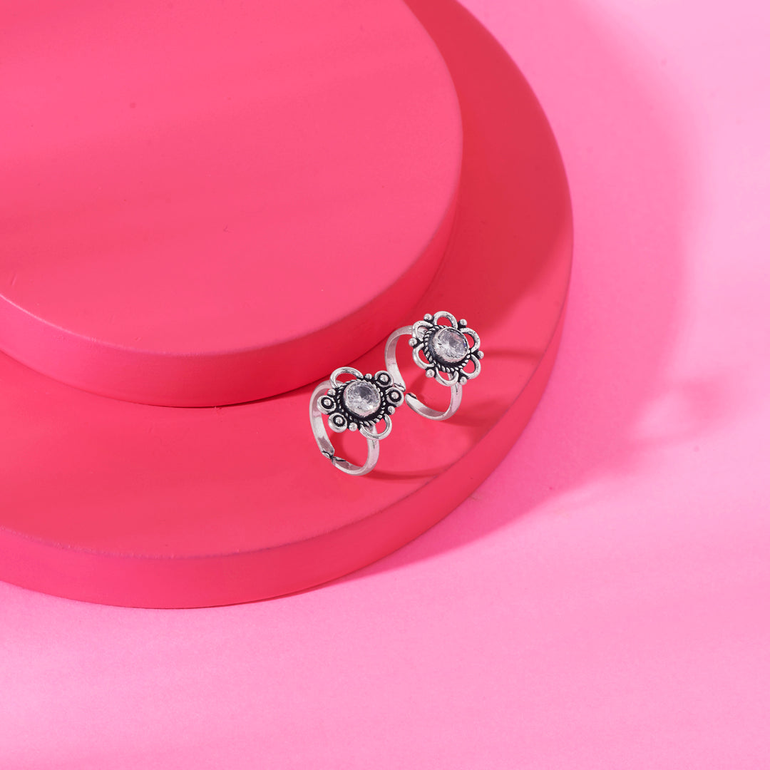 Luna Twist Oxidized Silver Toe Ring