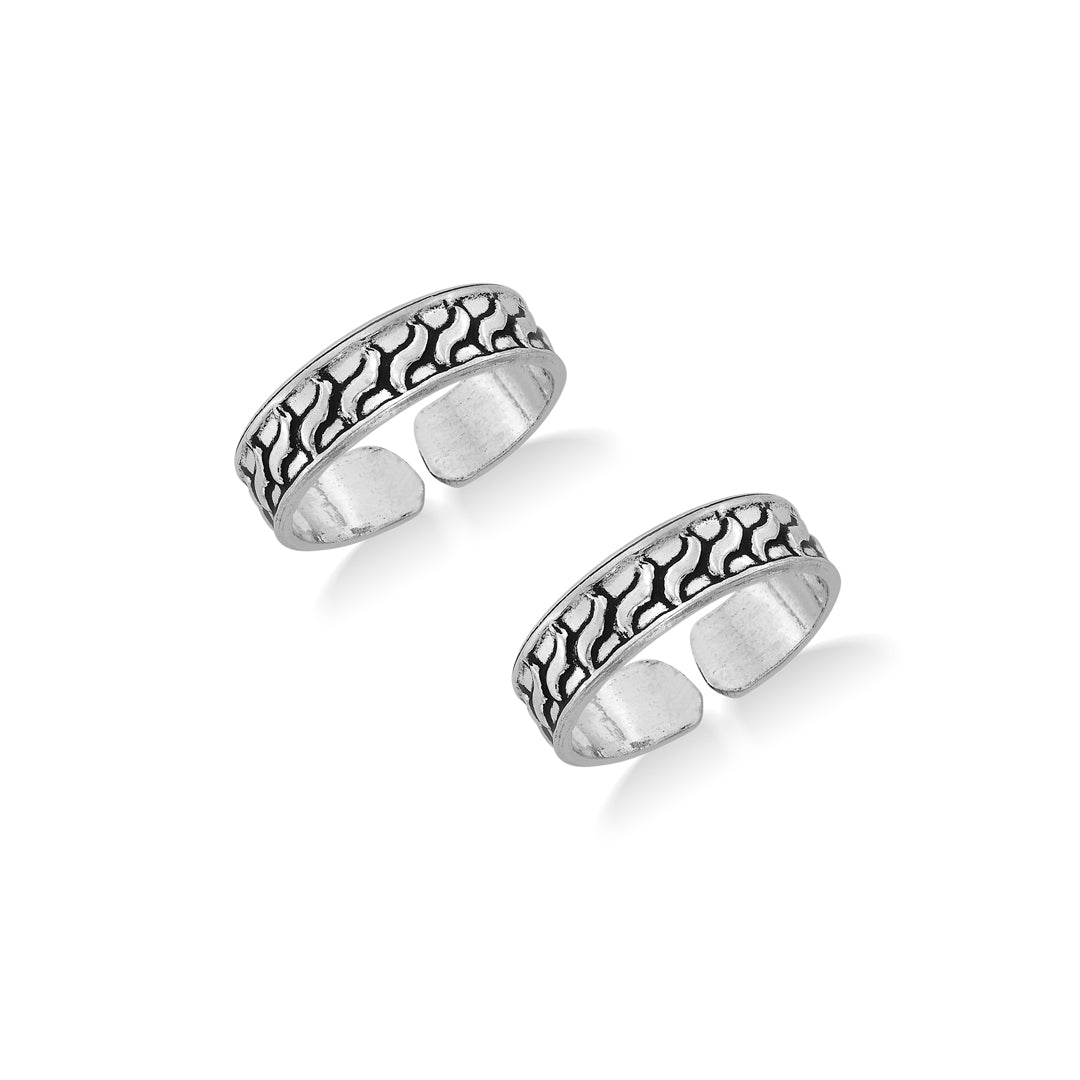 Elegant Drift Oxidized Silver Toe Ring