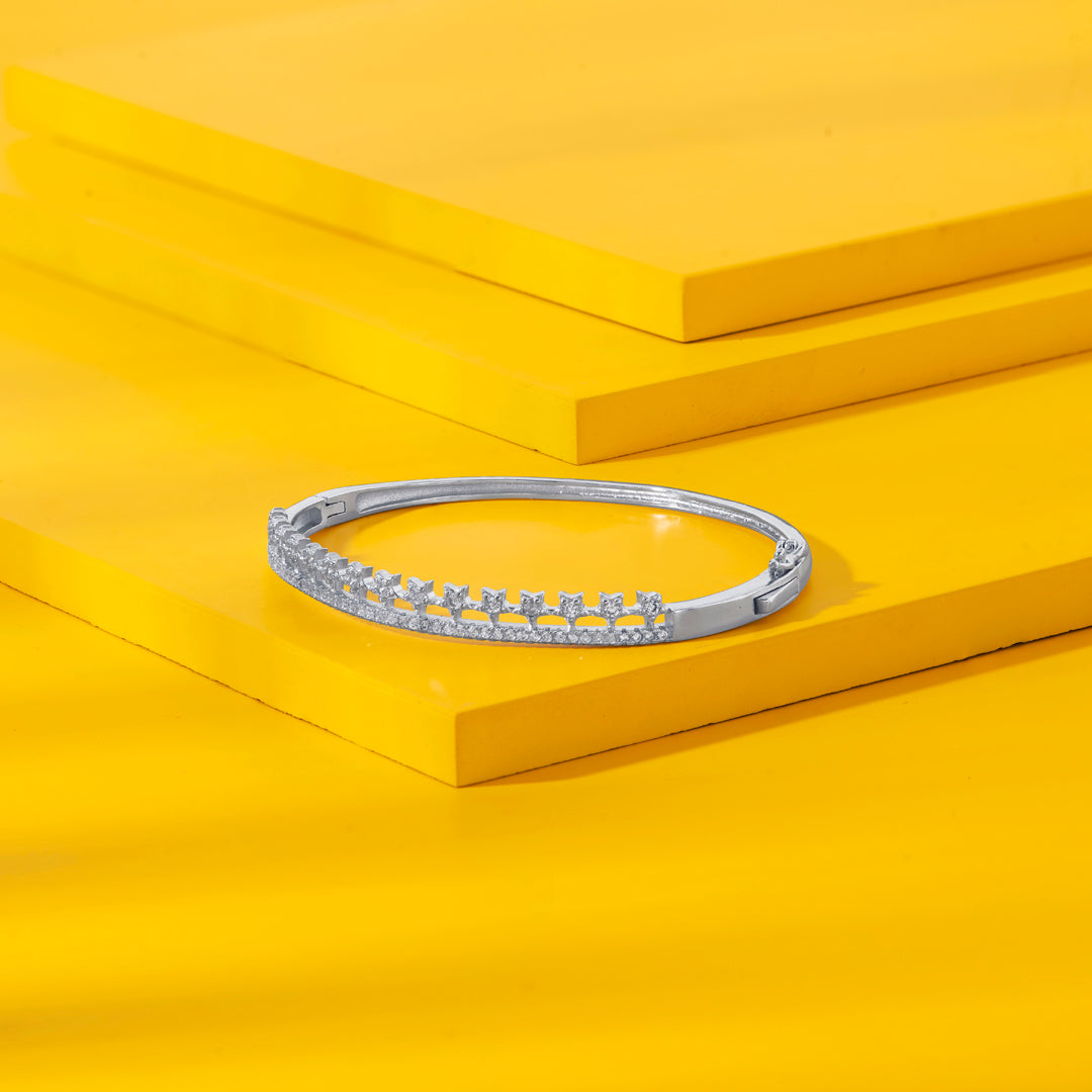 Linear Floret Silver Oval Bracelet