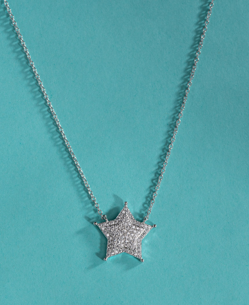 Modern Silver Necklace With Smart Women