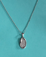 Modern Silver Necklace With A Touch Of Elegance