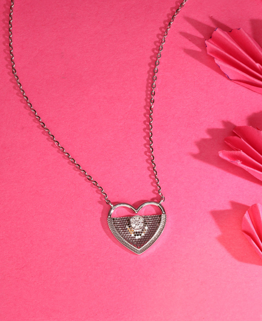 Dazzling Heartbeat Chain With Pendant