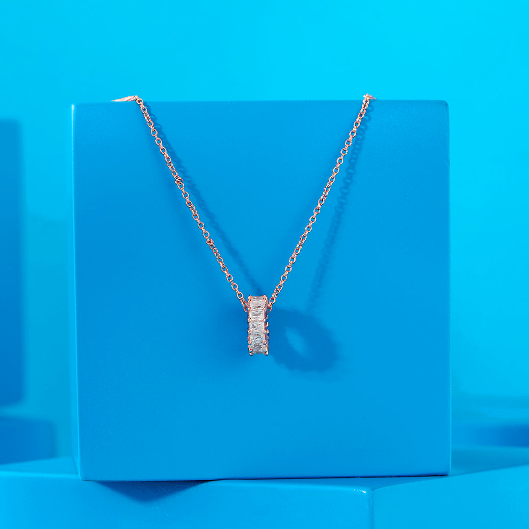 Roseate Sparks Silver Modern Necklace