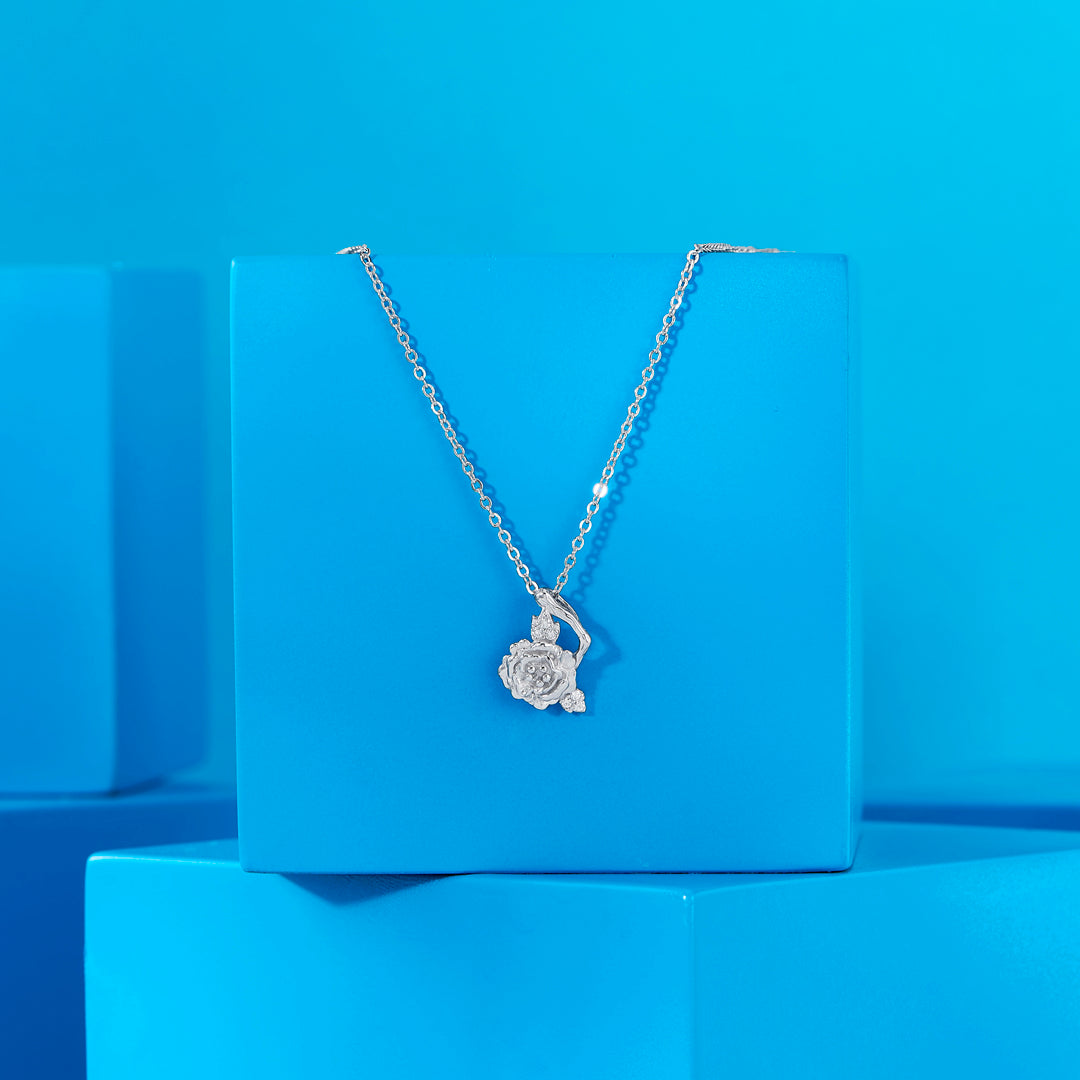 Blooming Rose Silver Modern Necklace