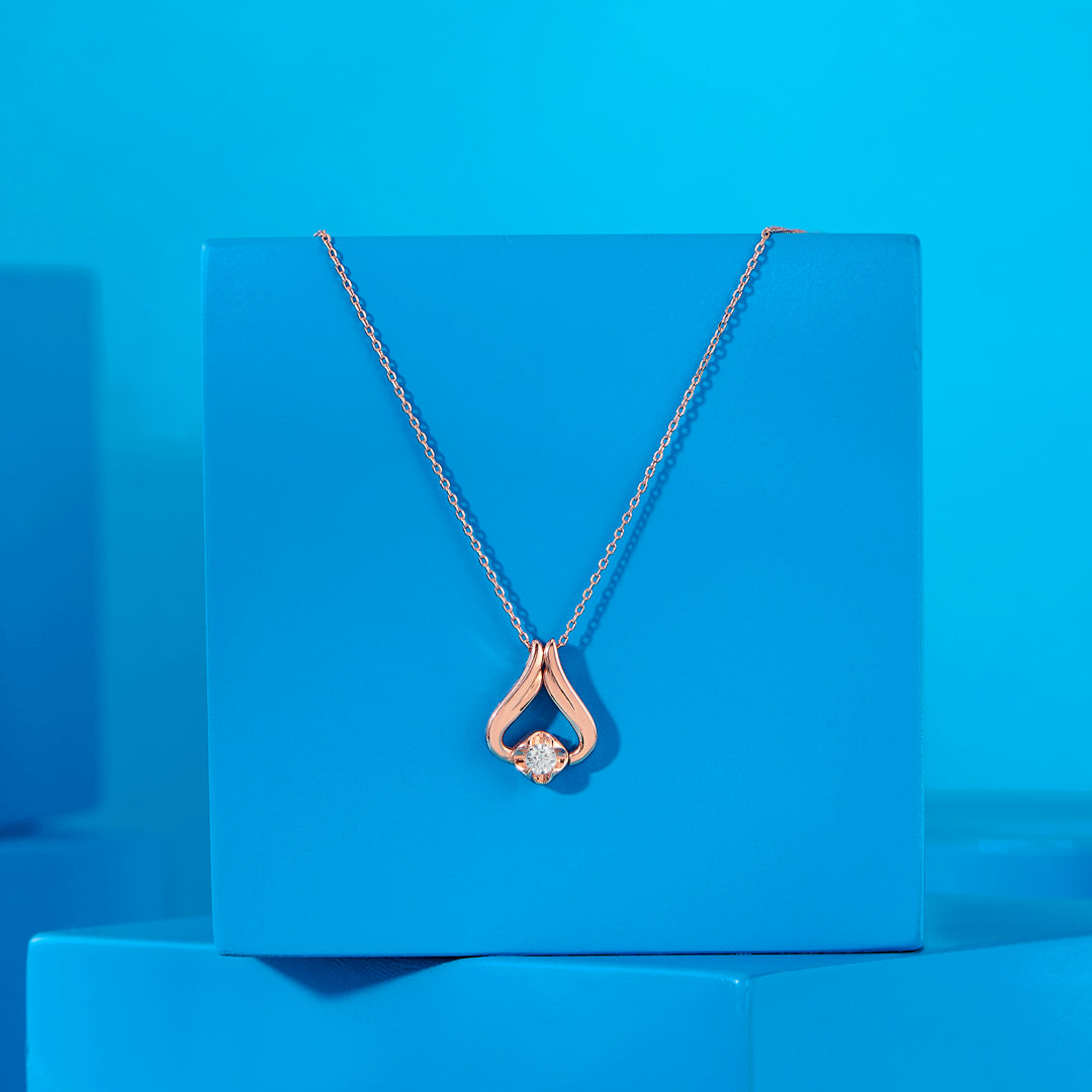 Roseate Gleam Silver Modern Necklace