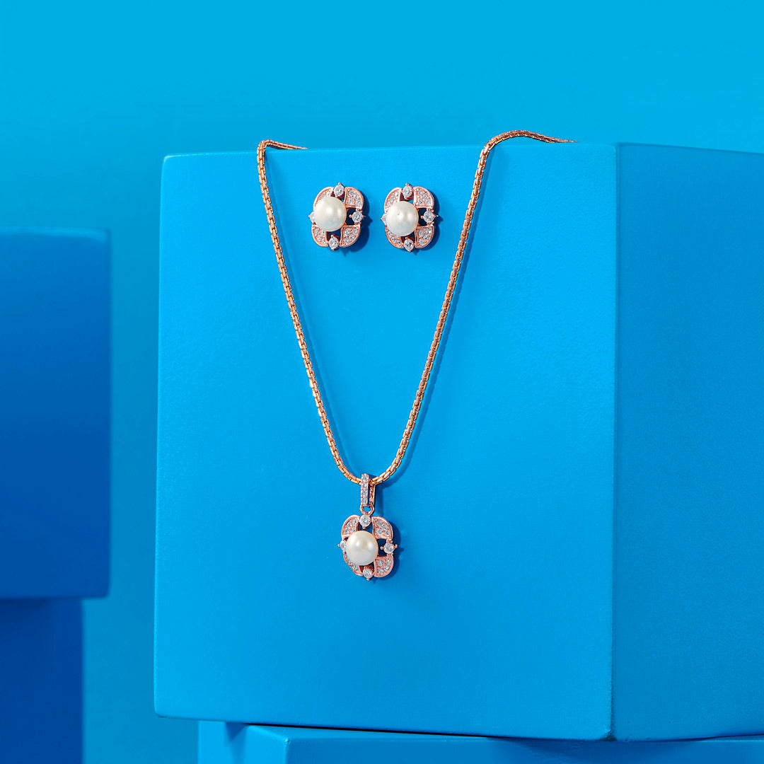 Pearl Nova Silver Pendant