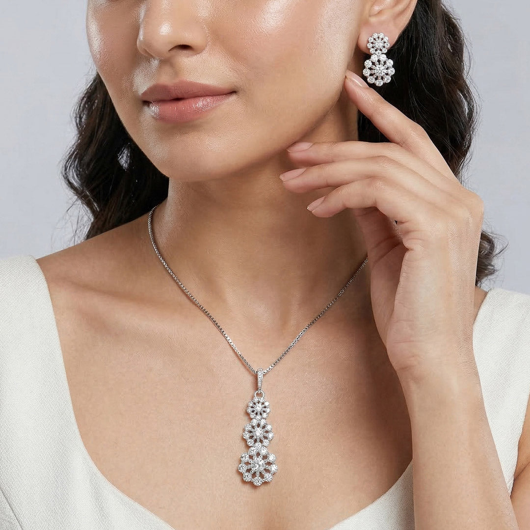TriFlora Shine Silver Pendant