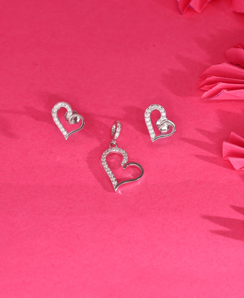 Urban Love Pendant Set