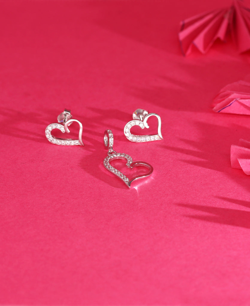 Urban Love Pendant Set