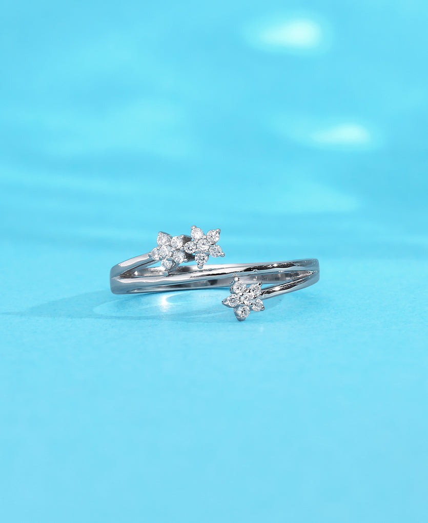 Frosty Magnolia Silver Ring