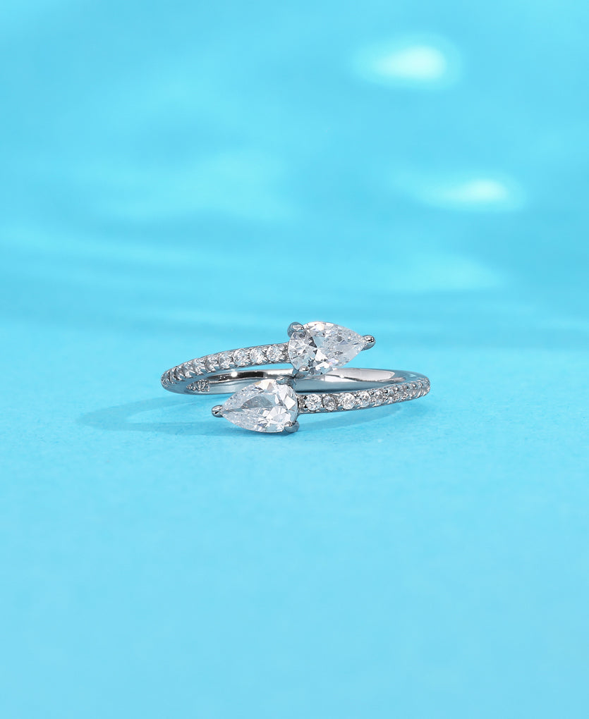 Enchanting Labyrinth Silver Ring