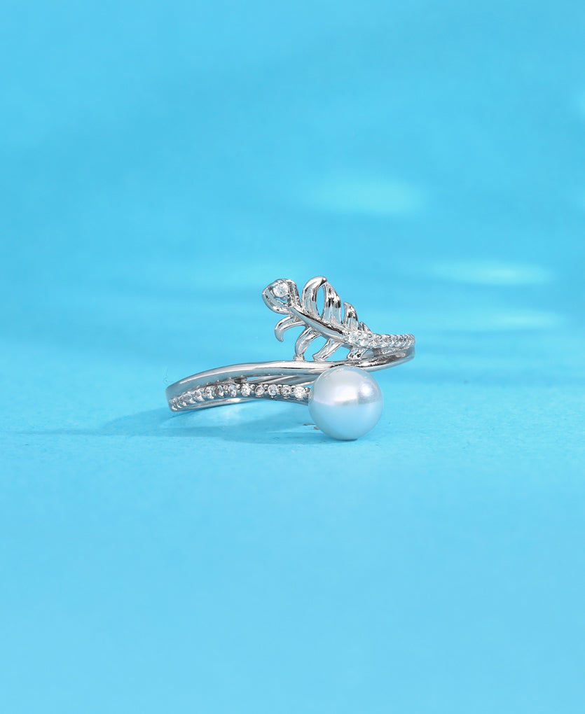 Pearly Prominence Silver Ring