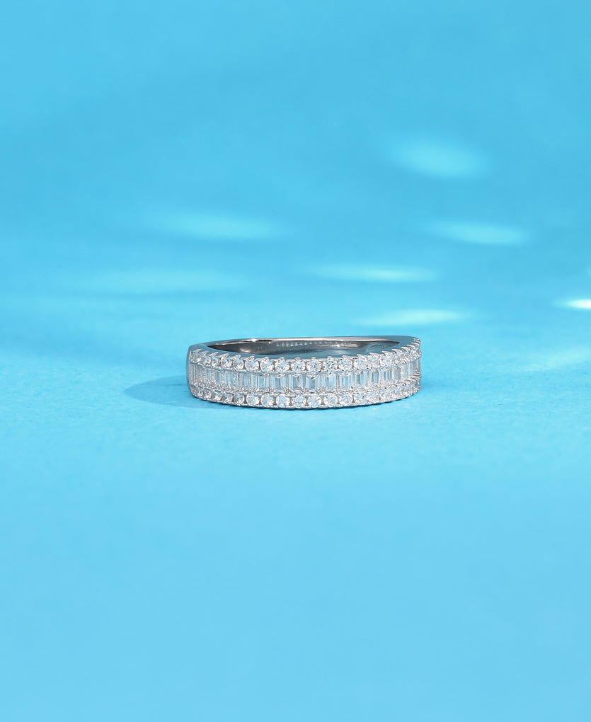 Posh Urbanity Silver Ring