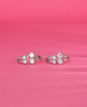 Bare Elegance Silver Toe Ring