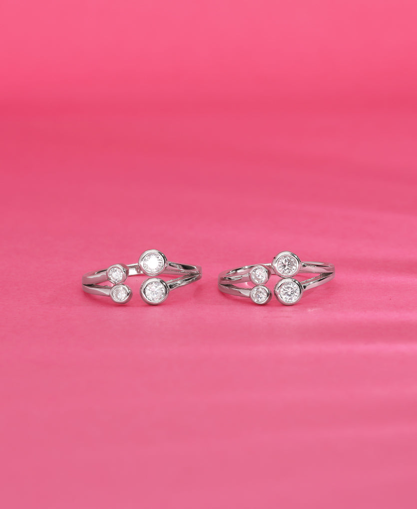 Bare Elegance Silver Toe Ring