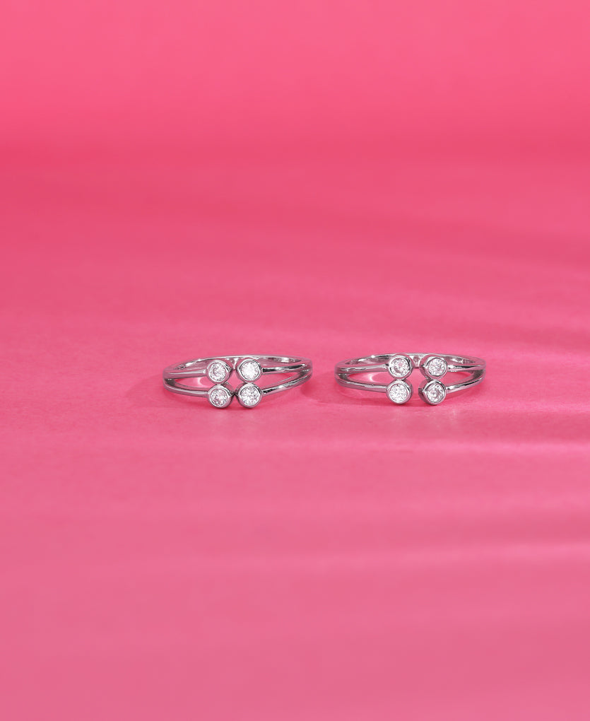 Simple Elegance Silver Toe Ring