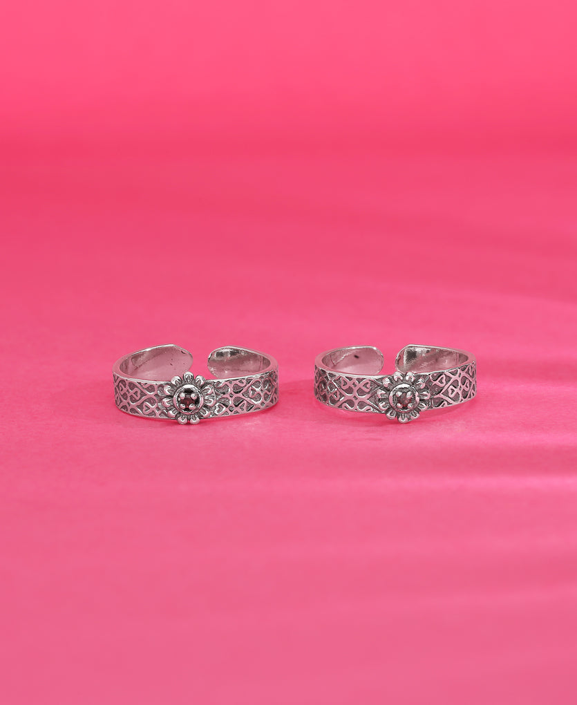 Botanical Bloom Silver Toe Ring