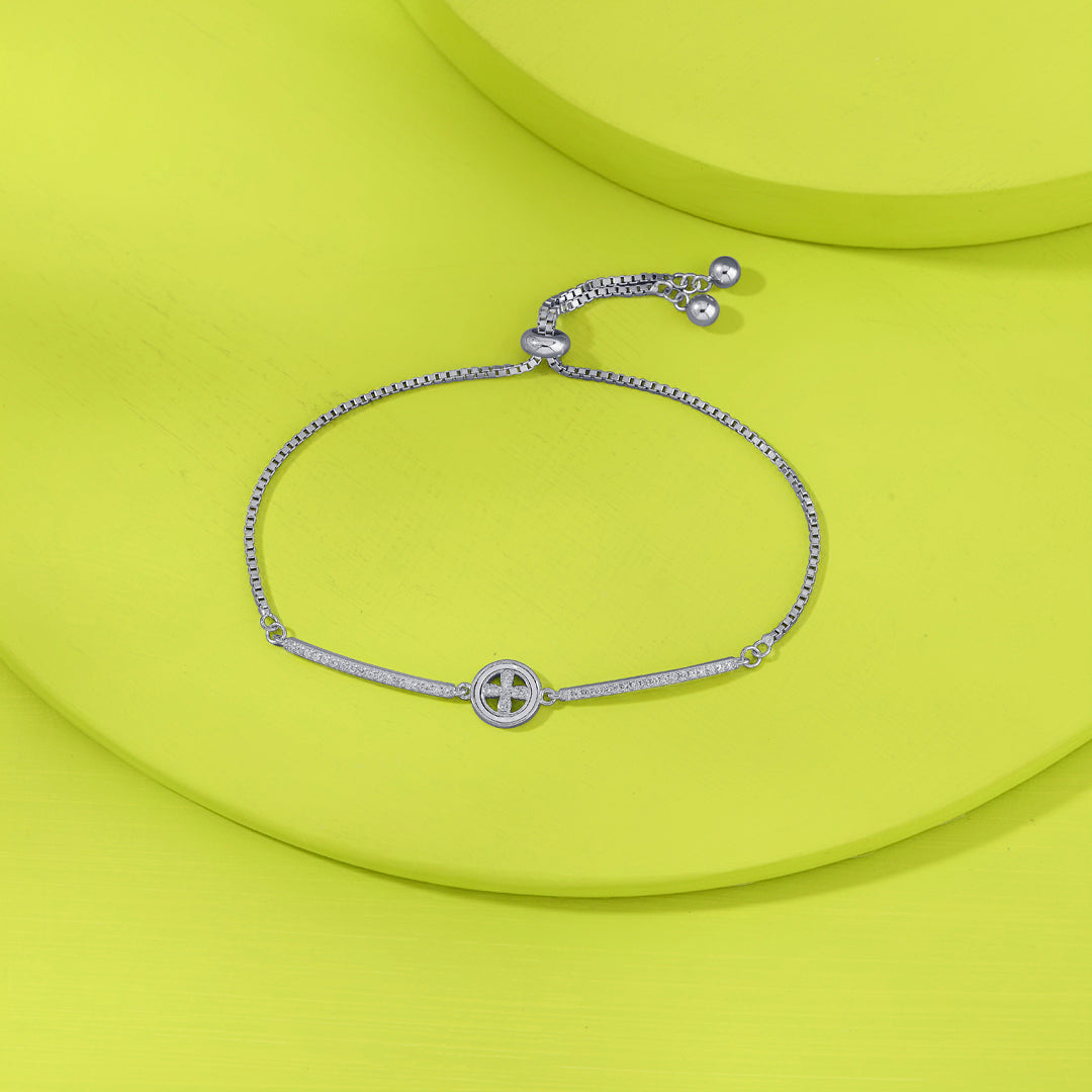 Chic Shimmer 
Flexible Silver Bracelet