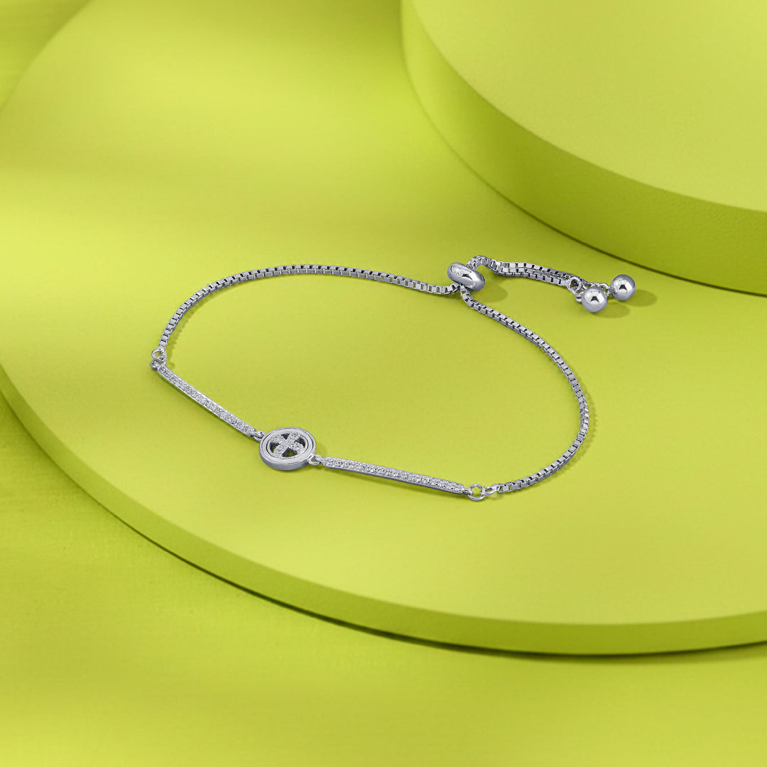 Chic Shimmer 
Flexible Silver Bracelet