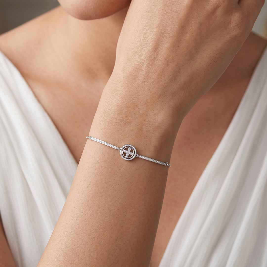 Chic Shimmer 
Flexible Silver Bracelet