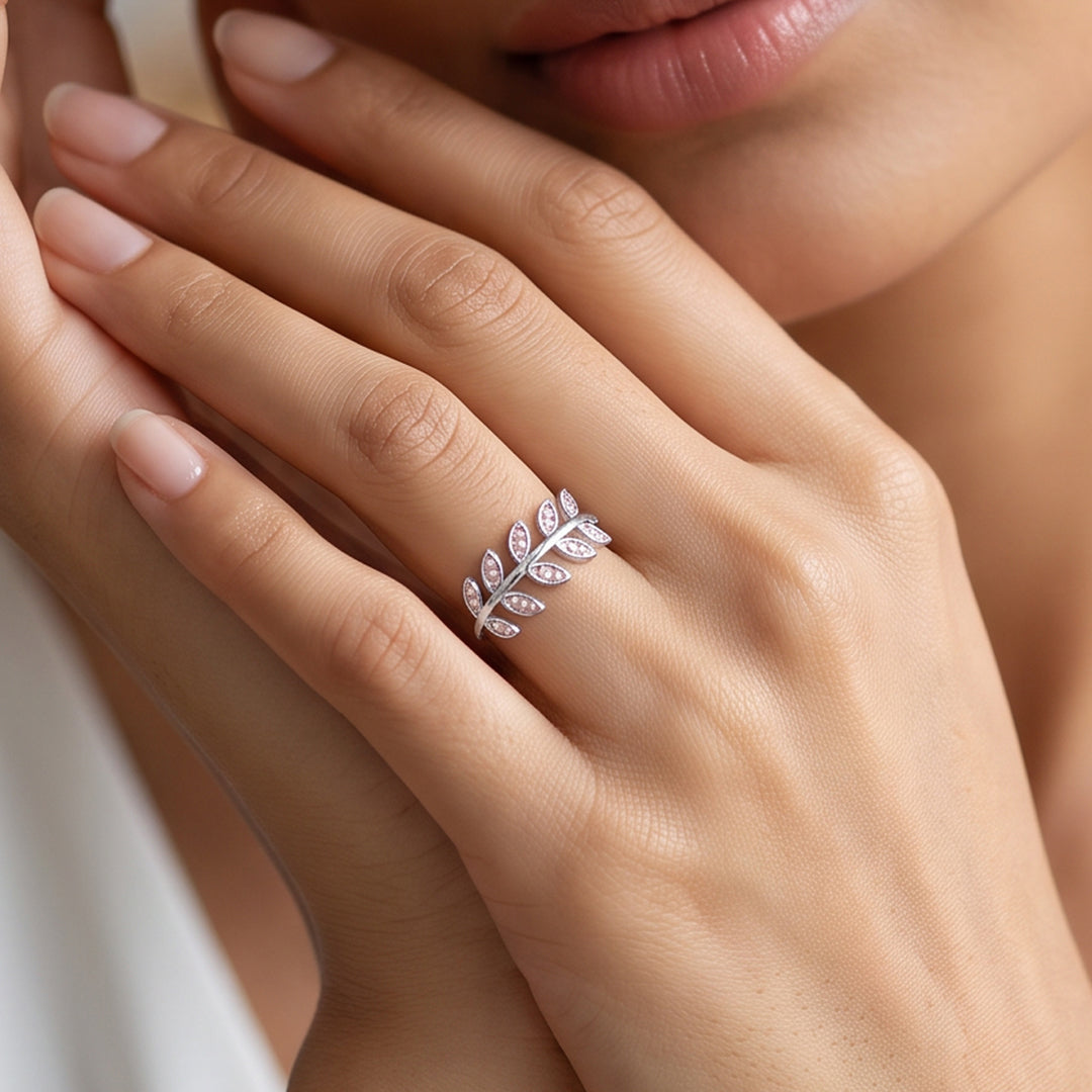 Shimmer Leaves Classic Silver Ring