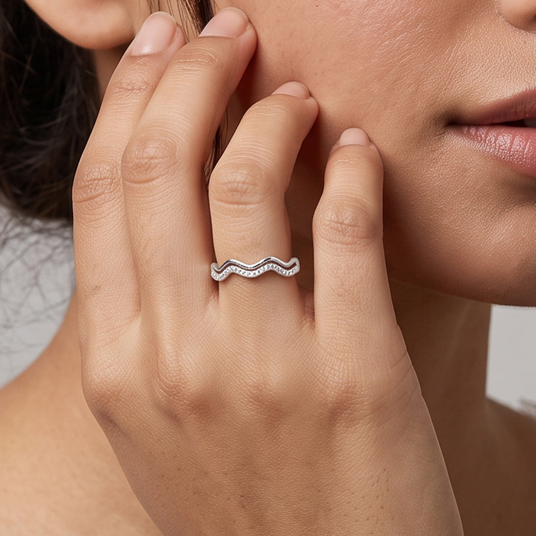 Wavy Gleam Fashion Silver Ring