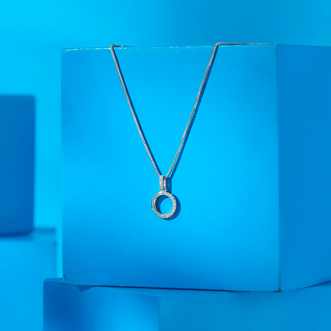 Oval Gleam Silver Pendant